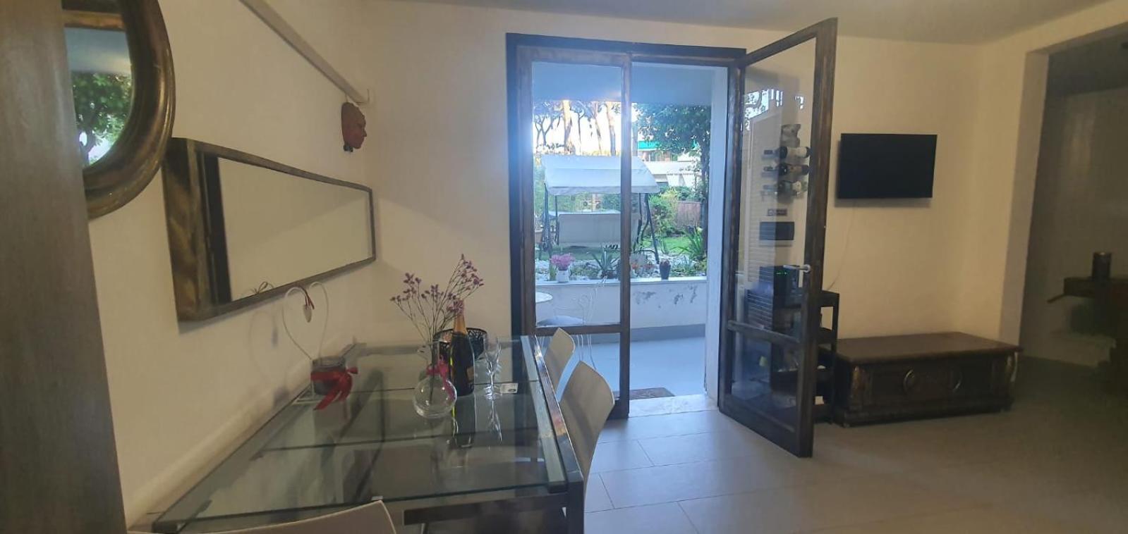 Domus Auroom grande giardino, wi-fi, free parking Viareggio Buitenkant foto